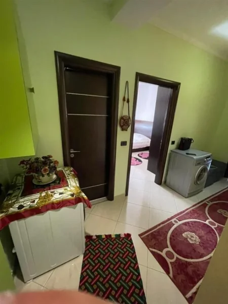 Tirane, shitet apartament 1+1+Ballkon Kati 7, 77 m² 109.000 € 