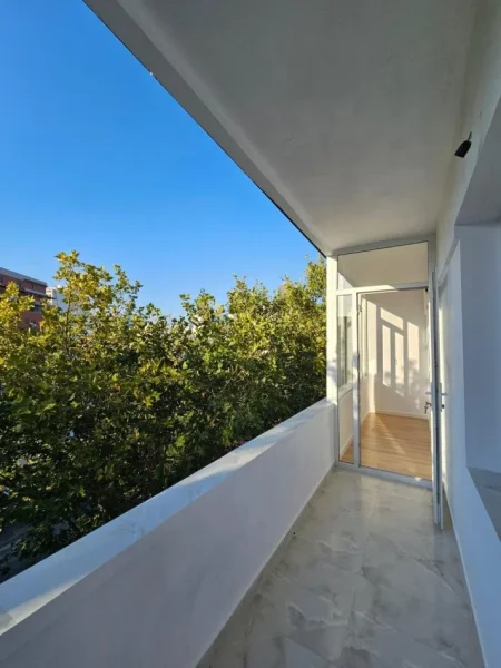 Tirane, shitet apartament 1+1+Ballkon Kati 5, 48 m² 133.000 € (RRUGA E KAVAJES)