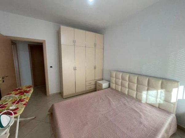 Tirane, jepet me qera apartament 1+1+BLK Kati 6, 70 m² 330 Euro