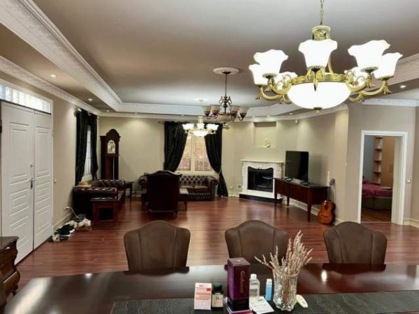 Tirane, shes Vile 2 Katshe Kati 0, 450 m² 350.000 Euro (Peze e Vogel)