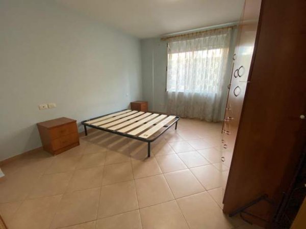 Tirane, jepet me qera apartament 2+1+BLK Kati 2, 122 m² 700 Euro (pas Postes numer 8)