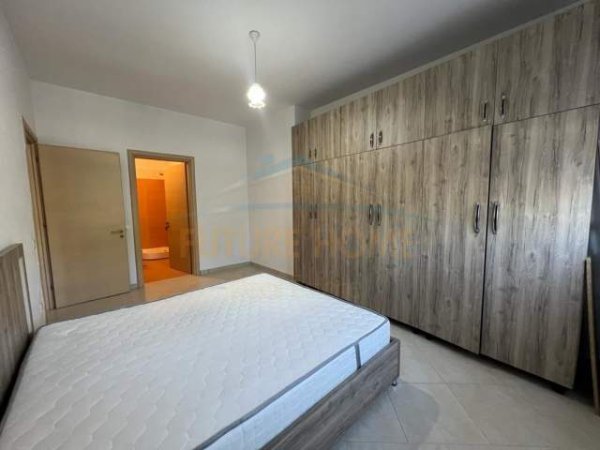 Tirane, jepet me qera apartament 2+1 Kati 1, 100 m² 400 Euro (Kodra e Diellit)