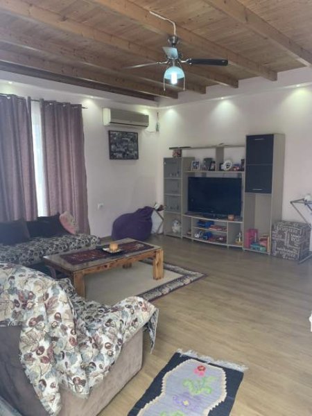 Tirane, jepet me qera apartament duplex 2+1+BLK Kati 2, 100 m² 350 Euro (Rr.riglata)
