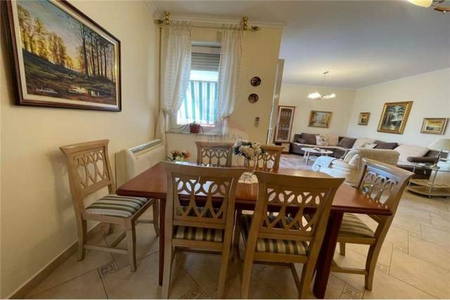 Tirane, jepet me qera apartament 3+1+A+BLK Kati 9, 130 m² 900 Euro (rruga elbasanit)