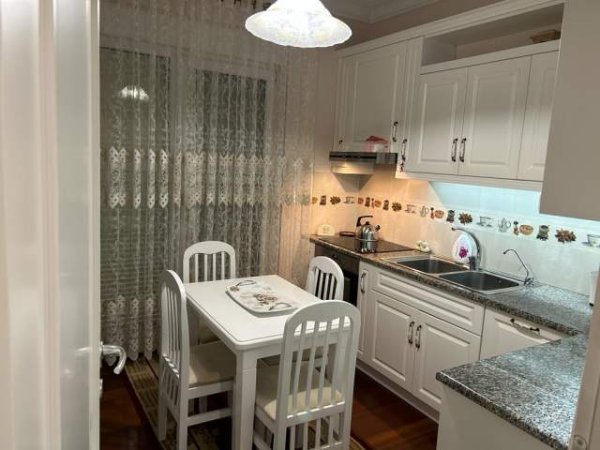 Tirane, jepet me qera apartament 2+1+A+BLK Kati 2, 130 m² 850 Euro (Liqeni i Thate)