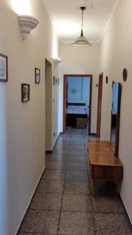 Tirane, jepet me qera apartament 2+1+BLK Kati 5, 80 m² 40.000 Leke