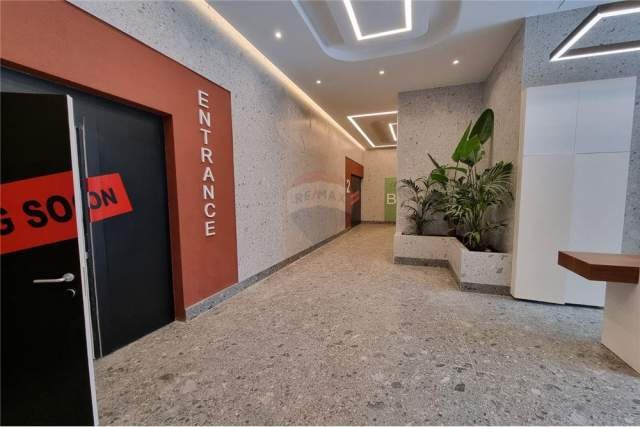 Tirane, jepet me qera ambjent biznesi Kati 15, 165 m² 2.500 Euro (Rr. Kavajes)
