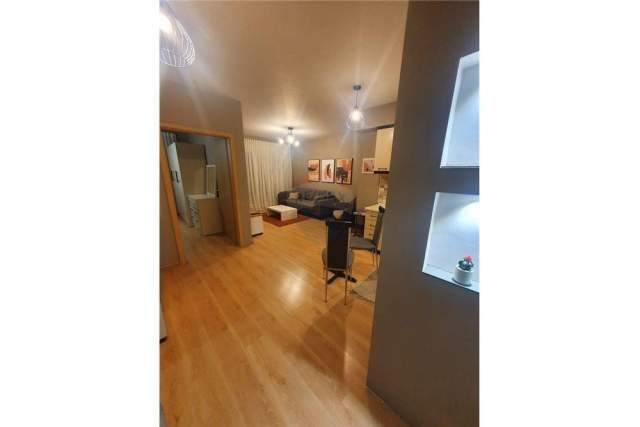 Tirane, jepet me qera apartament 60 m² 470 Euro (rruga e kavajes)