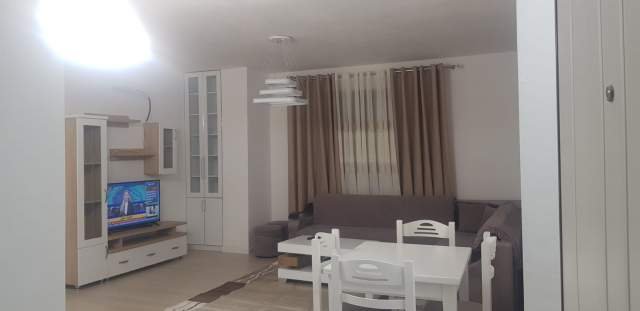 Tirane, jepet me qera apartament 2+1 Kati 4, 96 m² 400 Euro (Astir, Ngjitur me Vila L)
