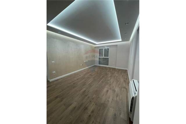 Tirane, jepet me qera apartament 1+1+A+BLK Kati 3, 120 m² 650 Euro (Rruga Ndre Mjeda)