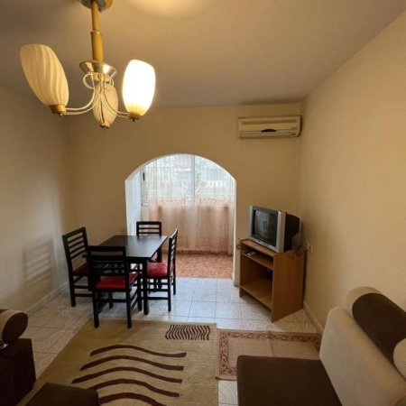 Tirane, jepet me qera apartament 1+1+BLK Kati 2, 60 m² 35.000 Leke (Laprakë)