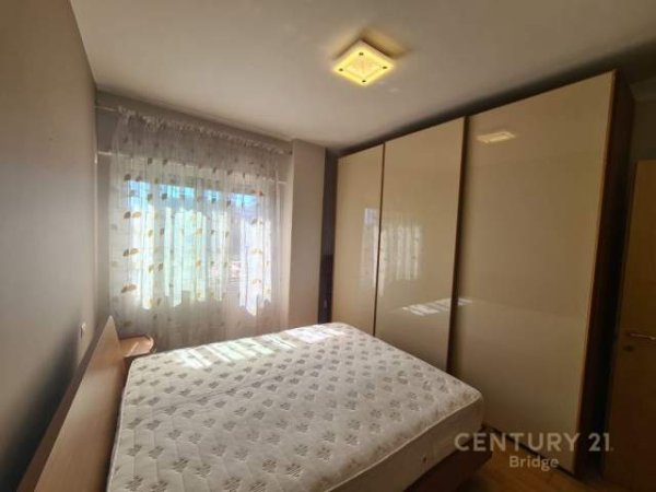 Tirane, jepet me qera apartament 1+1+BLK Kati 2, 62 m² 500  (Rruga Shyqyri Brari, Kopshti Zoologjik)