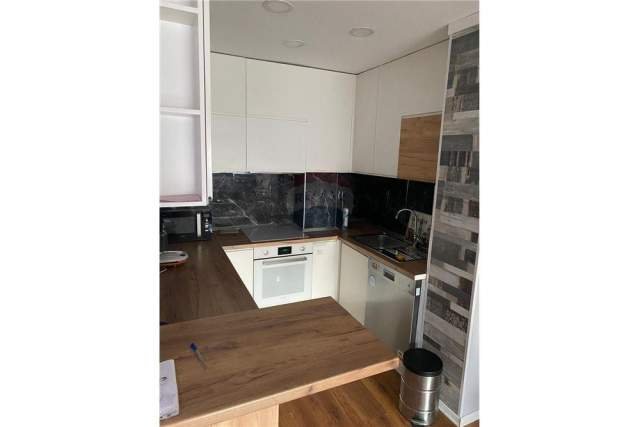 Tirane, shitet apartament 2+1+BLK Kati 4, 89 m² 145.000 Euro (Kompleksi Kontakt)