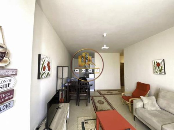 Tirane, jepet me qera apartament 1+1+A+BLK Kati 5, 70 m² 400 Euro (PAZARI I RI)