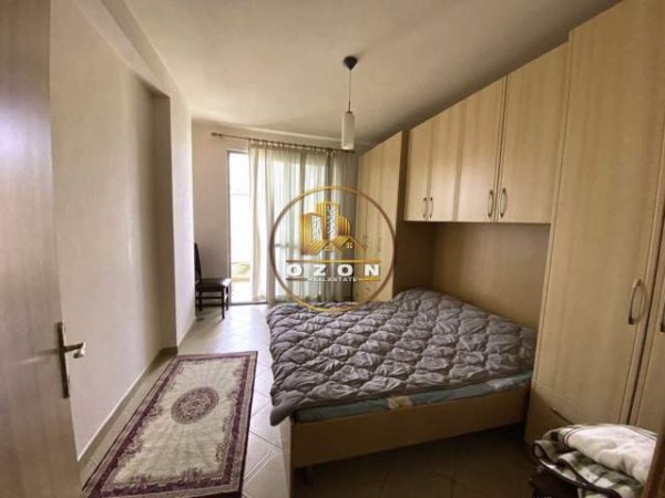 Tirane, jepet me qera apartament 1+1+A+BLK Kati 5, 70 m² 400 Euro (PAZARI I RI)
