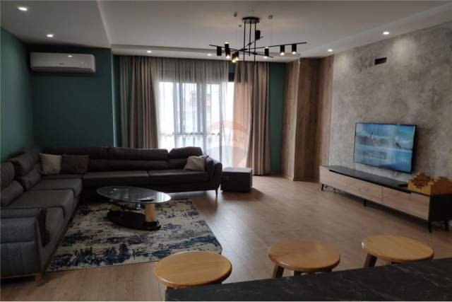 Tirane, jepet me qera apartament 2+1+A+BLK Kati 3, 150 m² 600 Euro (Rr. Jordan Misja)