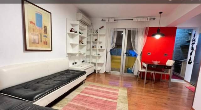 Tirane, jepet me qera 75 m² 500 Euro