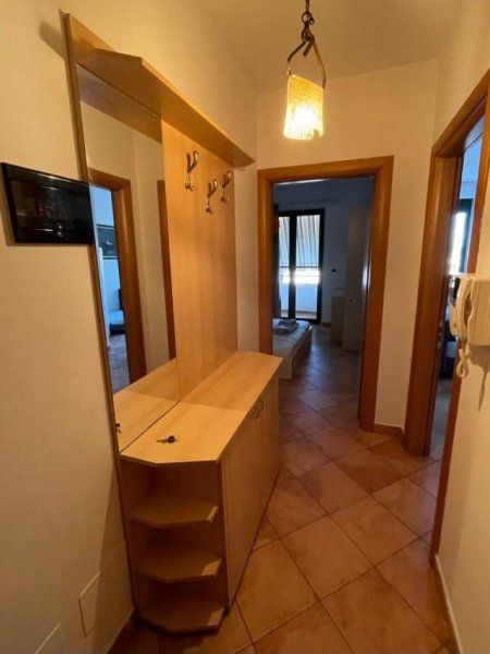 Tirane, jepet me qera apartament 1+1+BLK 70 m² 500 Euro