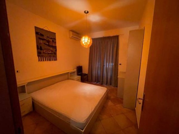 Tirane, jepet me qera apartament 1+1+BLK 70 m² 500 Euro