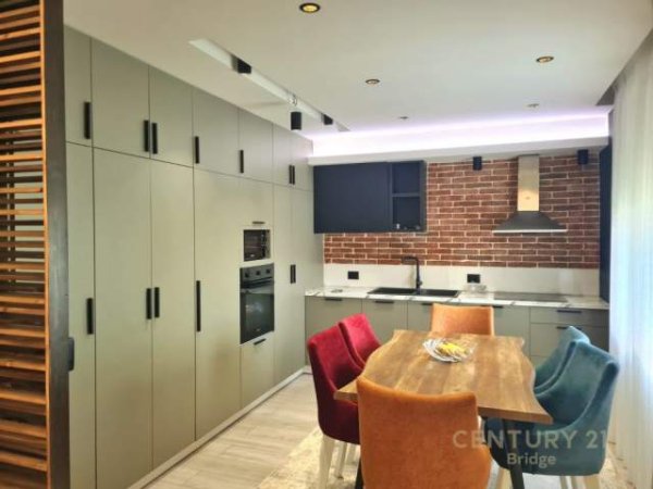 Tirane, jepet me qera apartament 2+1+BLK Kati 2, 125 m² 700 Euro (.)