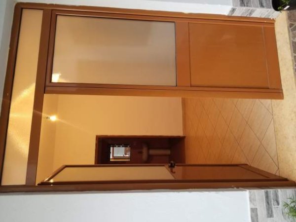 Tirane, jap me qera shtepi 2+1 Kati 1, 84 m² 30.000 Leke (Rruga Demokracia)