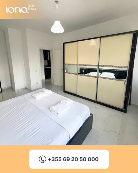 Golem, jepet me qera ditore apartamenti 1+1 Kati 3,