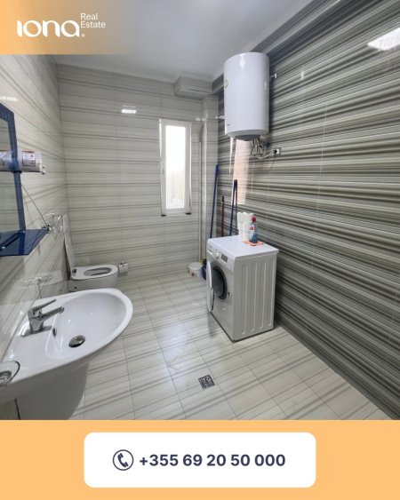 Golem, jepet me qera ditore apartamenti 1+1 Kati 3,