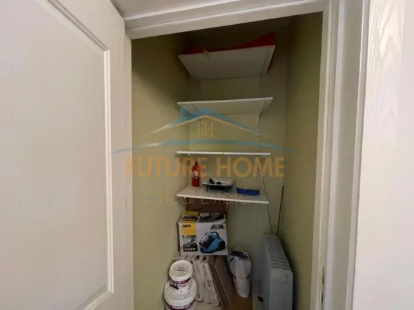 Tirane, shitet apartament 1+1 Kati 4, 59 m² 110.000 € (Oxhaku)