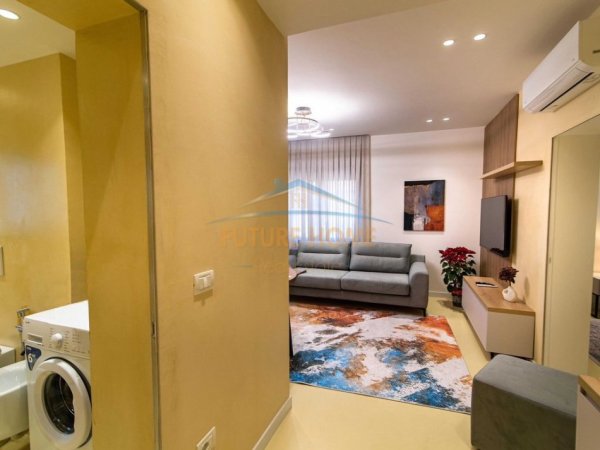 Tirane, jepet me qera apartament 1+1 Kati 5, 45 m² 650 € (Rruga e Durresit)