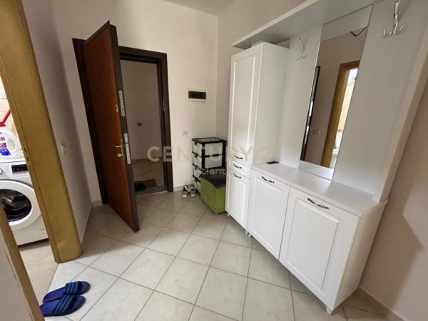 Durres, jepet me qera apartament 1+1+Ballkon Kati 2, 65 m² 450 € (plazh)