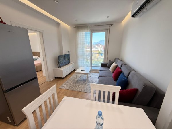 Tirane, jepet me qera apartament 2+1 Kati 1, 100 m² 600 € 