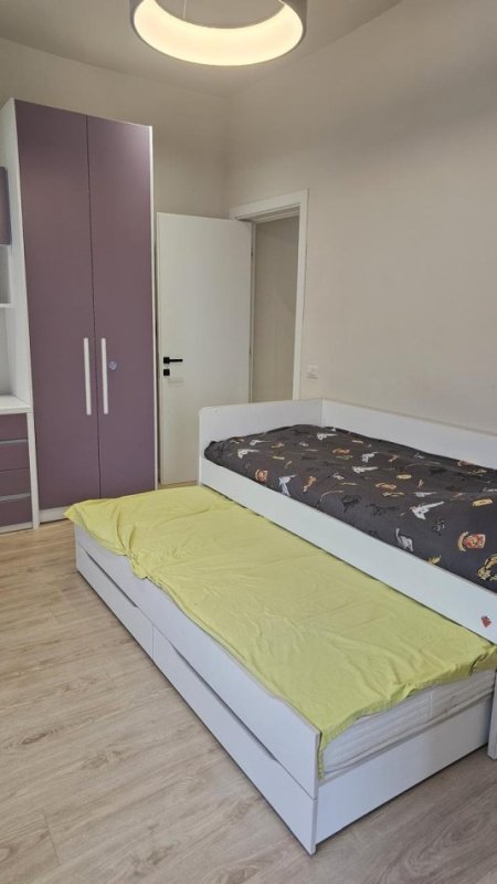 Tirane, shes apartament 3+1+Ballkon Kati 1, 117 m² 290.000 € (Liqeni i Thate)