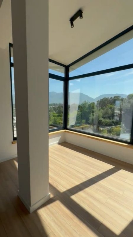 Tirane, jepet me qera Vile 4 Katshe, 1.200 m² 6.500 € (Rruga e Ullishteve, Liqeni i Thatë, Tiranë, TT 2046)