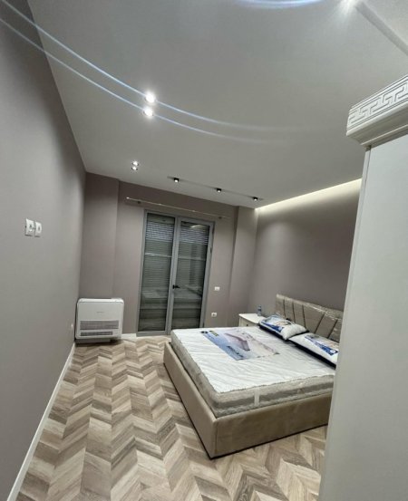 Tirane, shitet apartament 2+1 Kati 7, 102 m² 360.000 € (QENDER)
