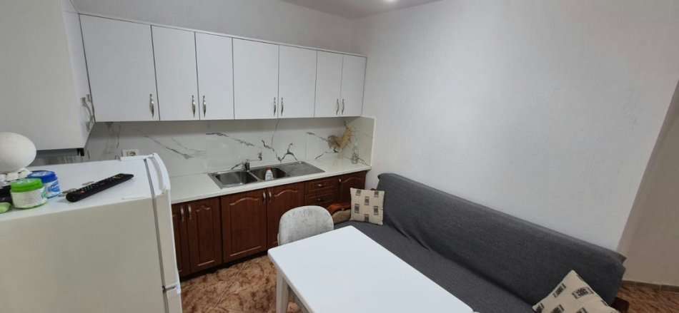 Tirane, jepet me qera Vile 1+1 , 50 m² 410 € (Rruga &quot;Niko Avrami&quot;)