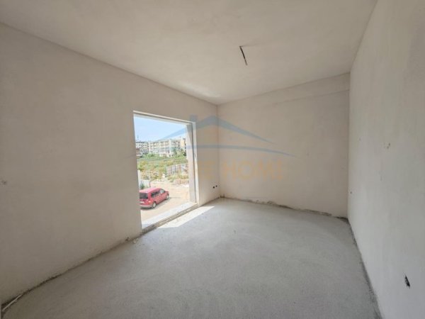 Durres, shitet apartament 1+1+Aneks+Ballkon Kati 1, 65 m² 67.956 € (Golem)