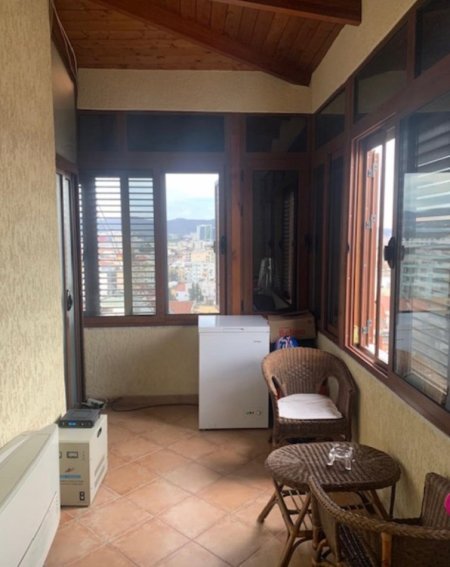 Tirane, shitet apartament 2+1+Ballkon Kati 8, 110 m² 180.000 € (ISH TREGU ELEKTRIK)
