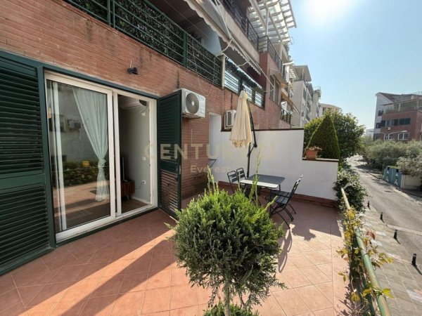 Tirane, jepet me qera apartament 1+1 Kati 2, 62 m² 550 € (Residenca Kodra e Diellit 1)