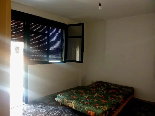 Durres, shes apartament 2+1+Ballkon, 155 m² (Vollga, Rruga Taulantia, Durres.)