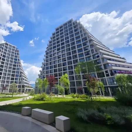 Tirane, shitet apartament 2+1 , 140 m² 459.000 € (lake view liqeni)