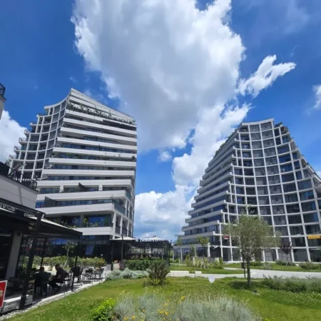 Tirane, shitet apartament 2+1 , 140 m² 459.000 € (lake view liqeni)