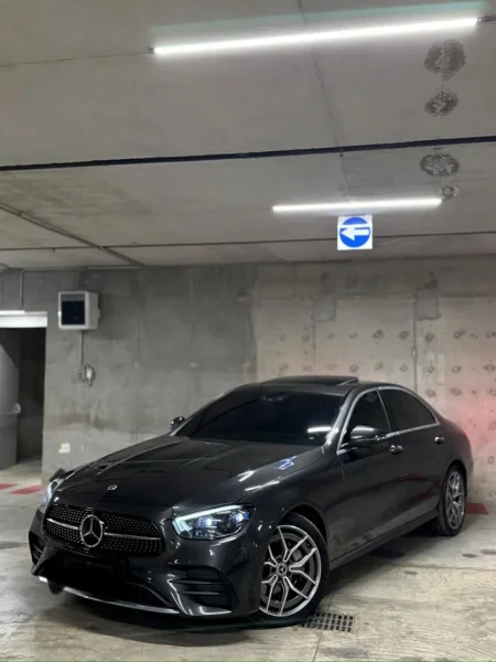 Tirane, shes makine Mercedes Nafte, gri e erret automatik Klima 14.900 km 33.000 €