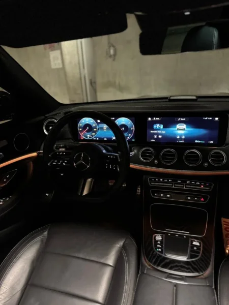 Tirane, shes makine Mercedes Nafte, gri e erret automatik Klima 14.900 km 33.000 €