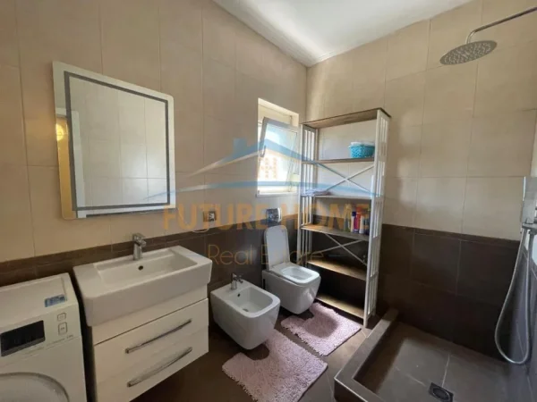 Tirane, shitet apartament 1+1 Kati 4, 59 m² 110.000 € 