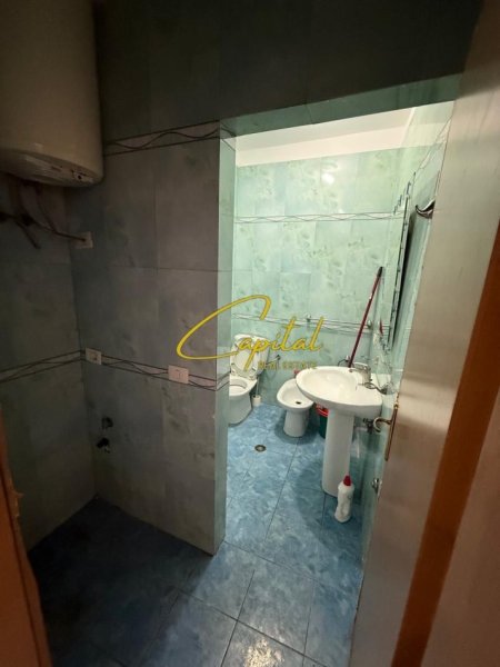 Tirane, shitet apartament 1+1 Kati 3, 45 m² 110.000 € (PAZARI I RI)
