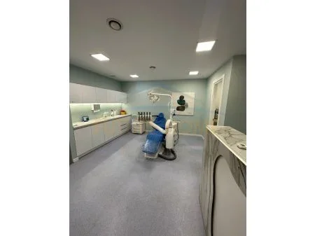 Tirane, shitet ambjent biznesi Kati 0, 183 m² 450.000 € (Ali Demi)