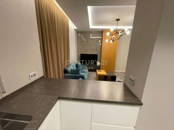 Tirane, jepet me qera apartament 2+1+Aneks+Ballkon Kati 3, 86 m² 1.250 € (Rr. Zef Jubani)