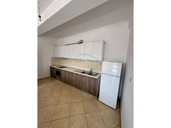 Tirane, shitet apartament 2+1 Kati 8, 128 m² 135.000 € (Fabrika e Miellit)