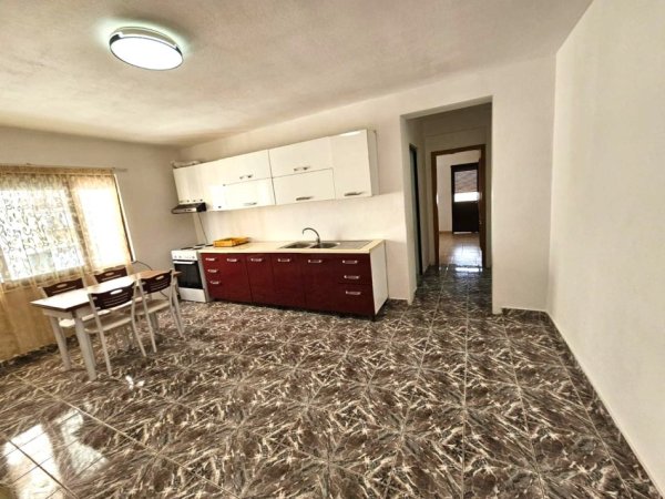 JEPET ME QIRA APARTAMENT 2+1 TEK SHESHI WILLSON NE TIRANE, Kati 4, 80 m² 550 € ( JEPET ME QIRA APARTAMENT 2+1 TEK SHESHI WILLSON NE TIRANE)
