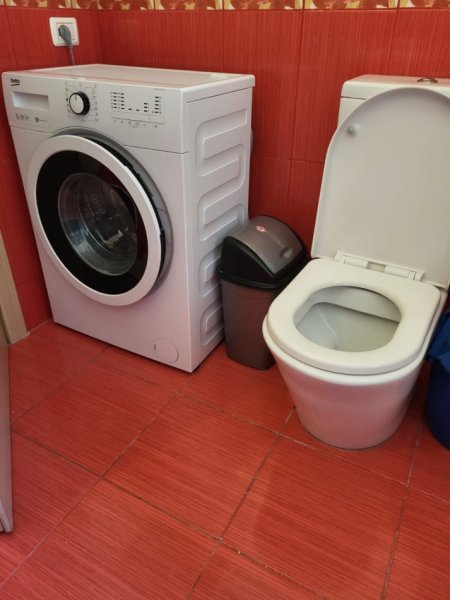 jepet me qera apartament 2+1 , 100 m² 600 € (Rruga selite)